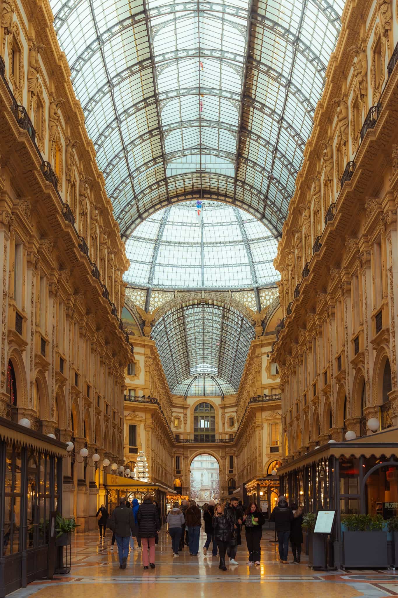 Glass arcade
