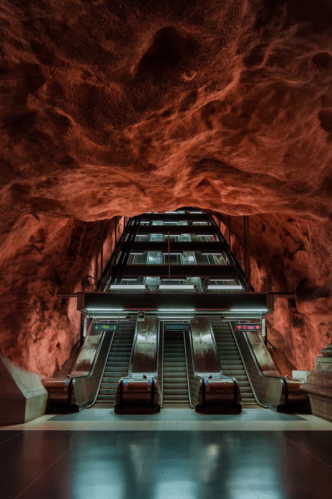 Metro art
